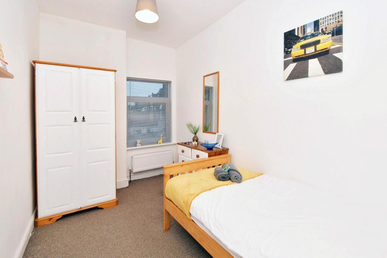 Townhouse @ Hanley Road Stoke Екстер'єр фото